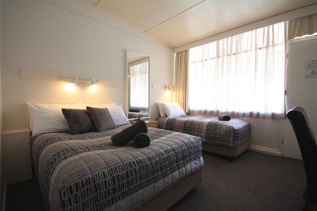 Hi Way Motor Inn Yass Bagian luar foto